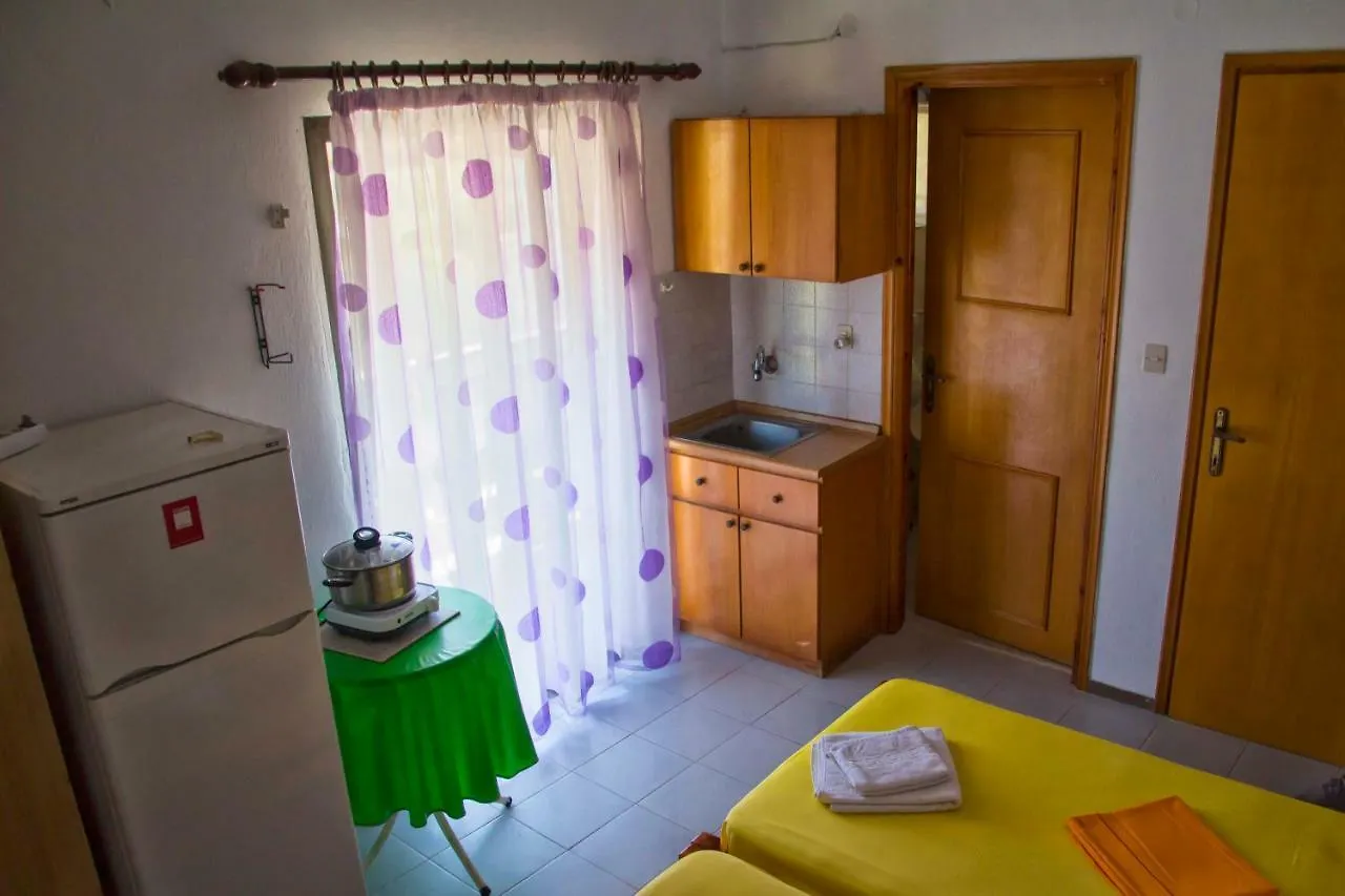 Rooms Katerina Τορώνη Ξενοδοχείο
